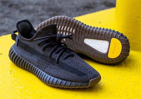 ādídásī yeezy Boost yùndòng xié|adidas Yeezy Boost usa price.